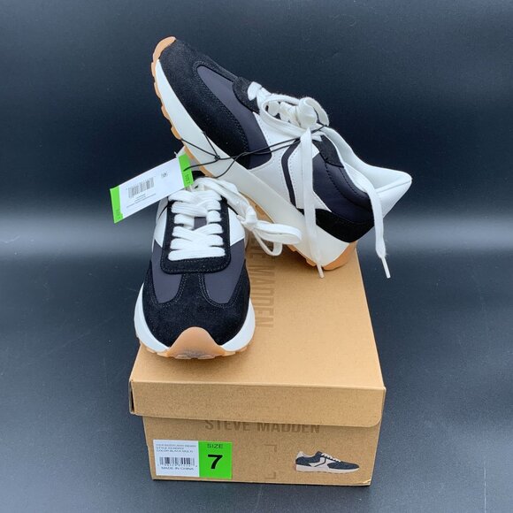 Steve Madden Shoes - Steve Madden Womens Kendrick Athletic Joggers Sneakers Black/White Size 7